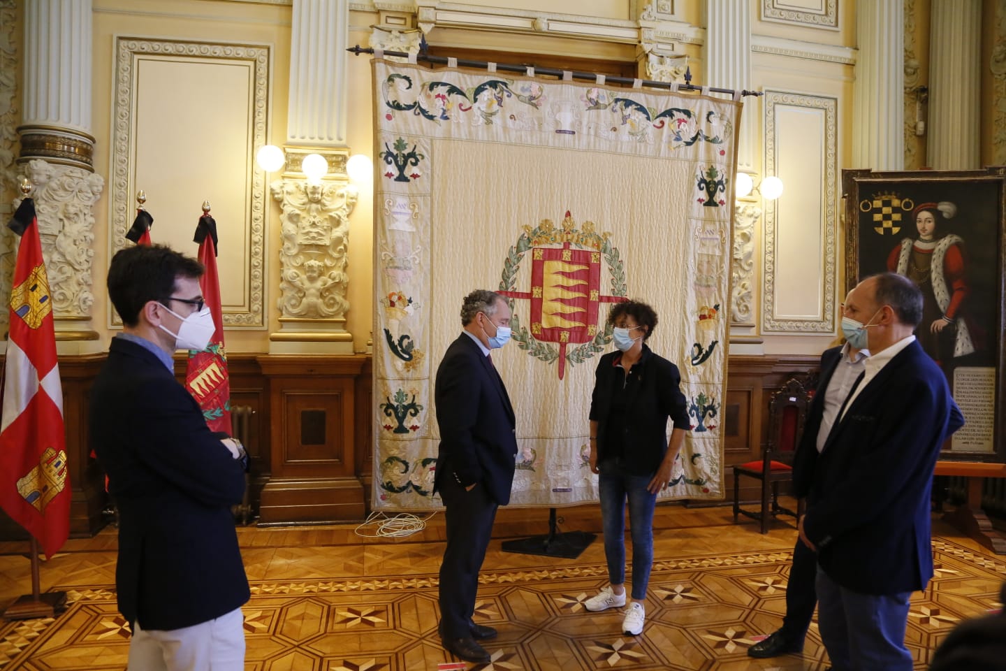 El edil Alberto Palomino Echegoyen sustituirá a José Antonio Otero al frente de la Concejalía de Seguridad y Salud Pública, tras la renuncia de Otero quien se recupera de forma favorable tras sufrir un infarto, y que se mantendrá en el equipo de Gobierno sin dedicación exclusiva