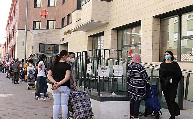 Las ONG alertan del golpe a los ingresos de los hogares: «Lo que venga va ser duro»