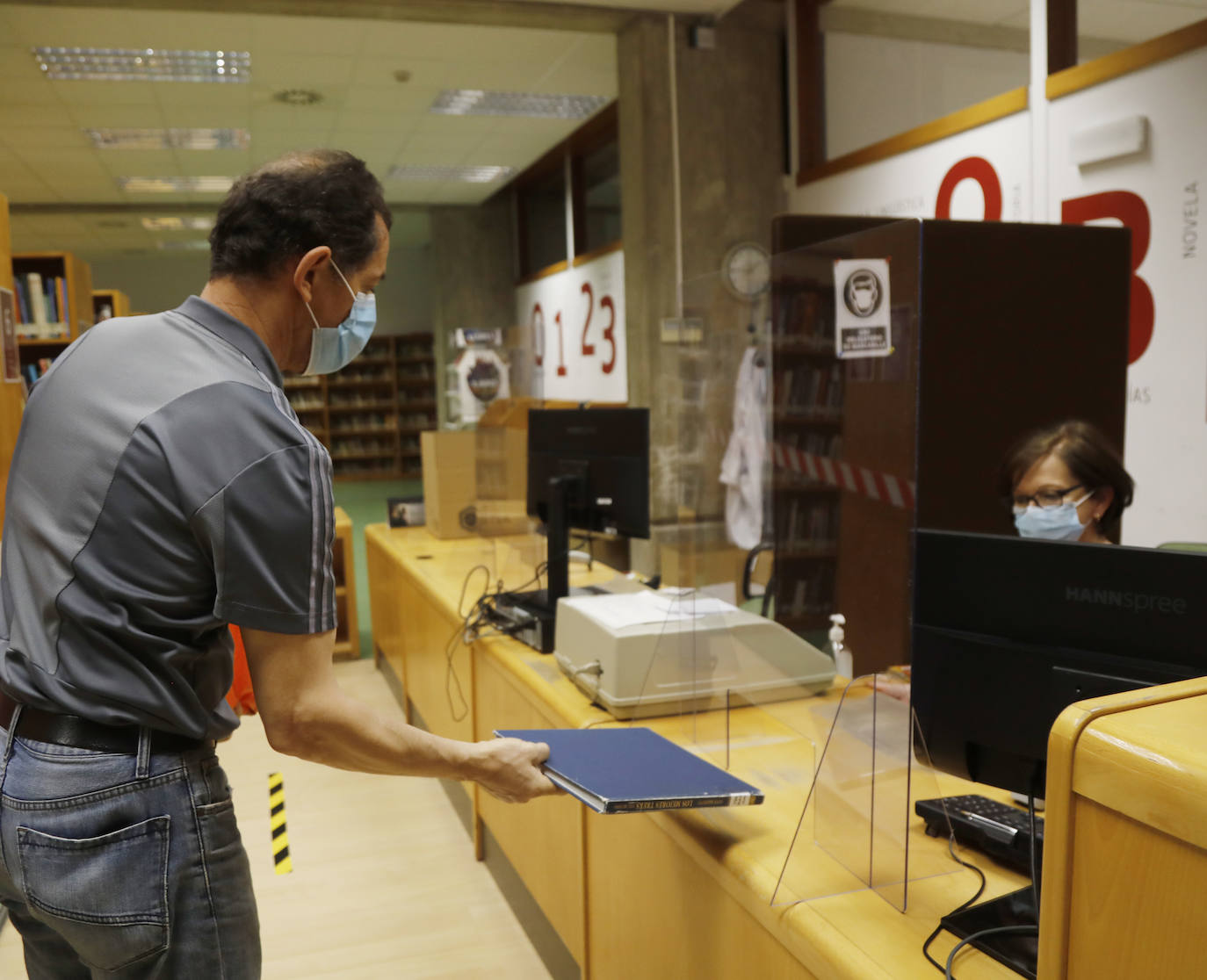 Las bibliotecas de Palencia ya reciben a los amantes de los libros. 
