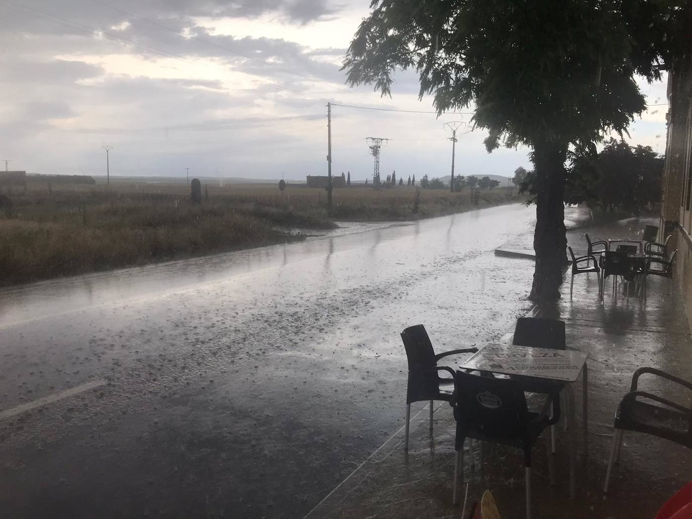 Lluvia y granizo en Villalbarba