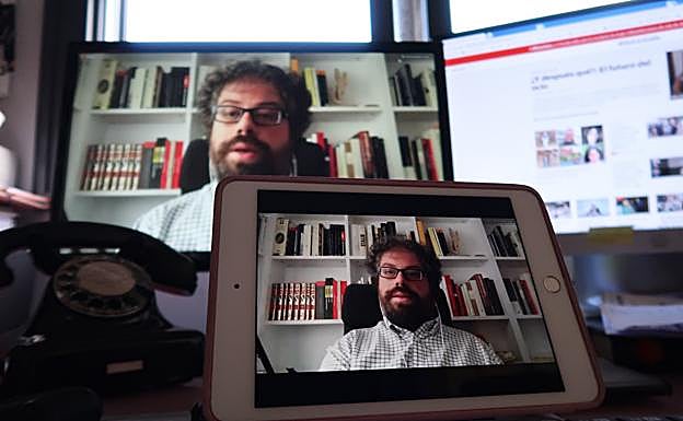 Sergio del Molino durante su intervención en el Foro Económico de El Norte. 