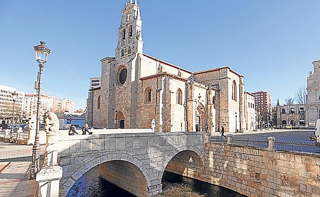 Imagen principal - Arriba, iglesia de San Lesmes y monasterio de San Juan; muralla y a la derecha, la estatua del Cid Campeador.
