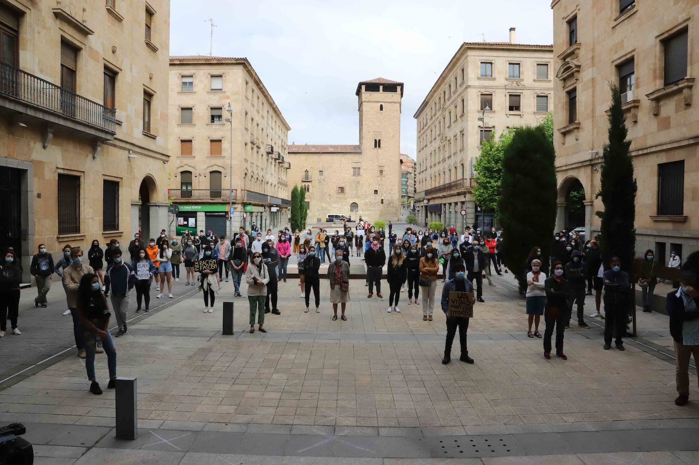 Fotos: Manifestación contra el racismo en Salamanca