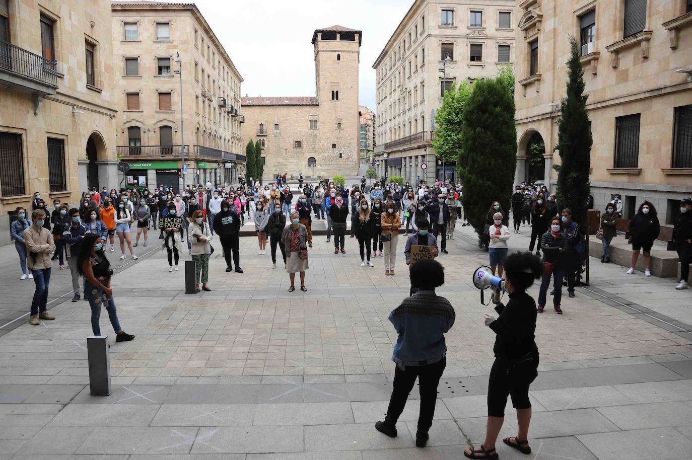 Fotos: Manifestación contra el racismo en Salamanca