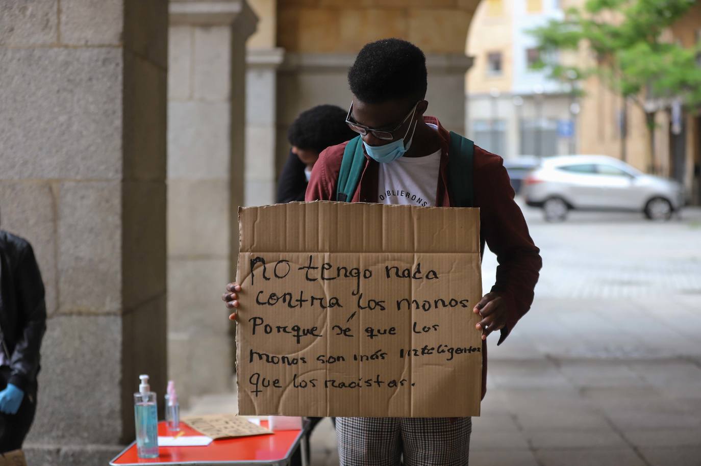 Fotos: Manifestación contra el racismo en Salamanca