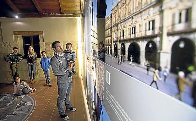 Imagen principal - El recorrido se apoya en recreaciones virtuales, infografías y otro tipo de elementos audiovisuales que muestran cerca de 140 edificios y espacios representativos