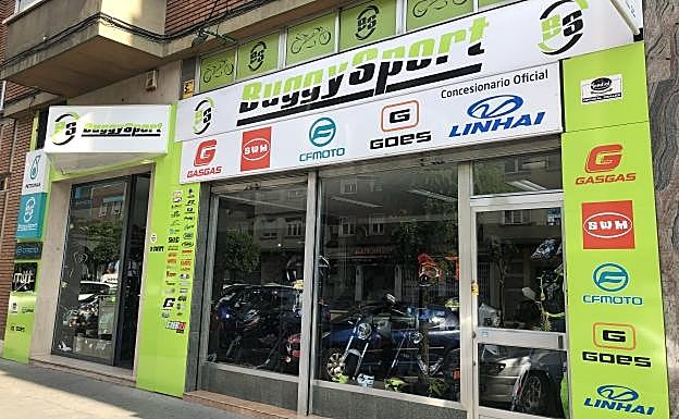 Tienda de BuggySport en la calle Recondo de Valladolid. 