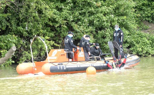 Diez buzos reforzarán la búsqueda del joven que desapareció en el Pisuerga