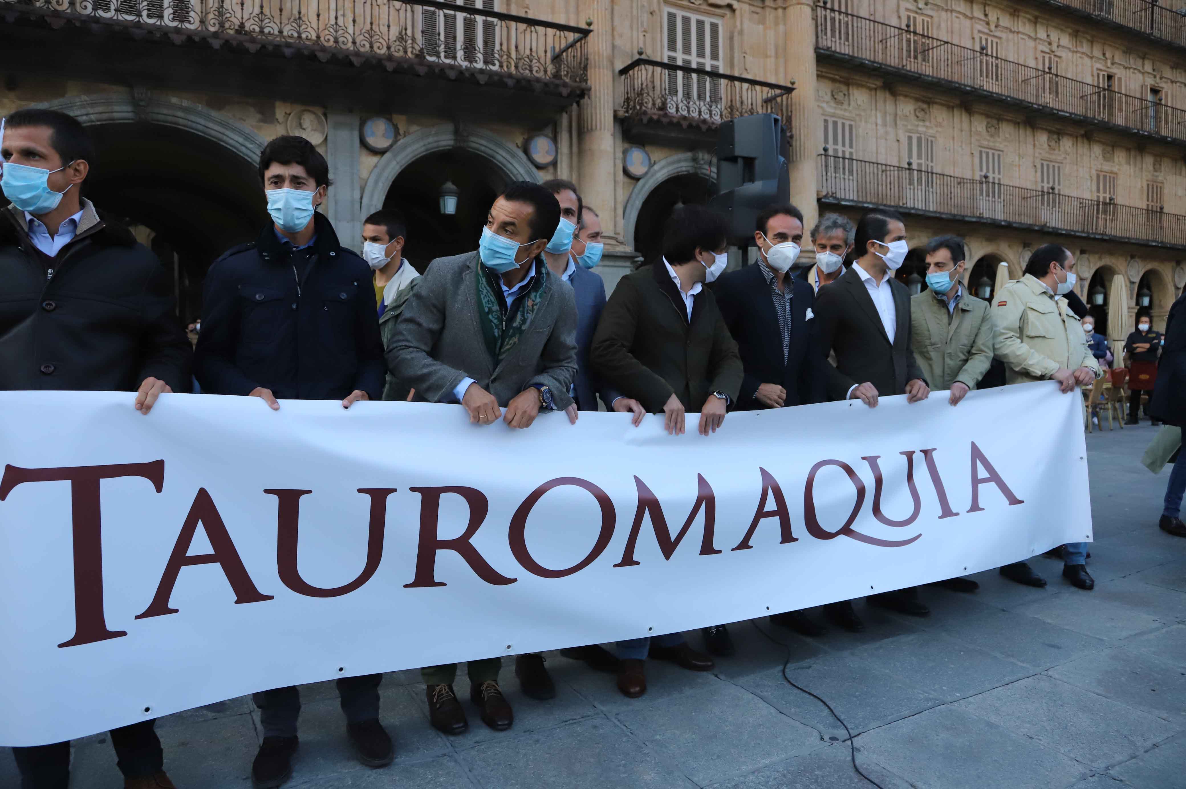 Fotos: El mundo del toro se reivindica en la Plaza Mayor de Salamanca