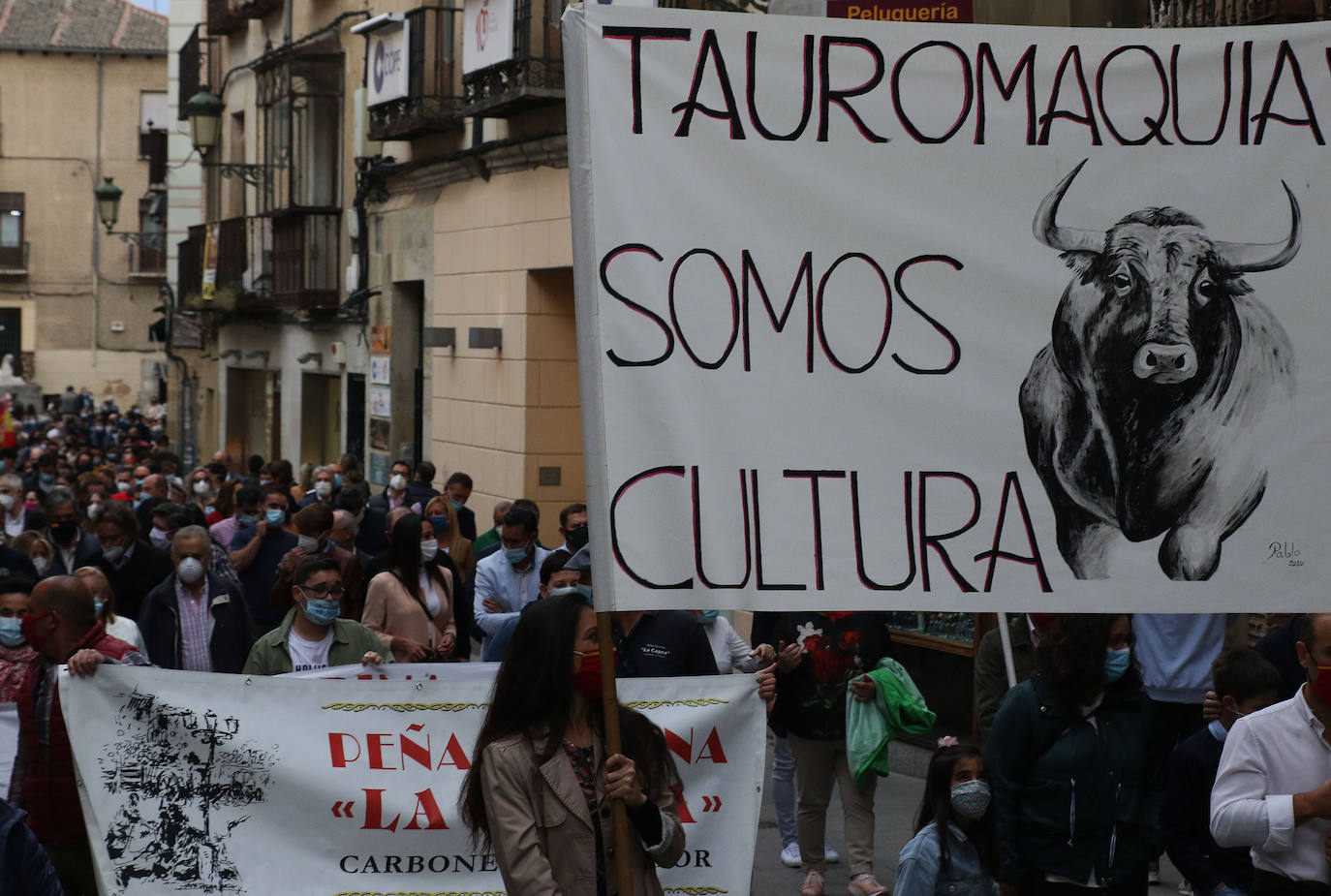 Paseo en defensa de la tauromaquia en Segovia 