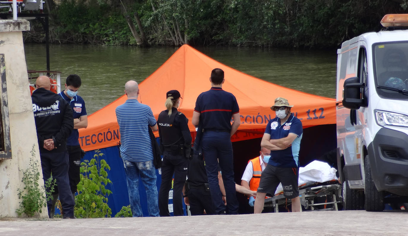 Fotos: Imágenes del rescate del cadáver del joven que desapareció el martes mientras cruzaba a nado el Pisuerga