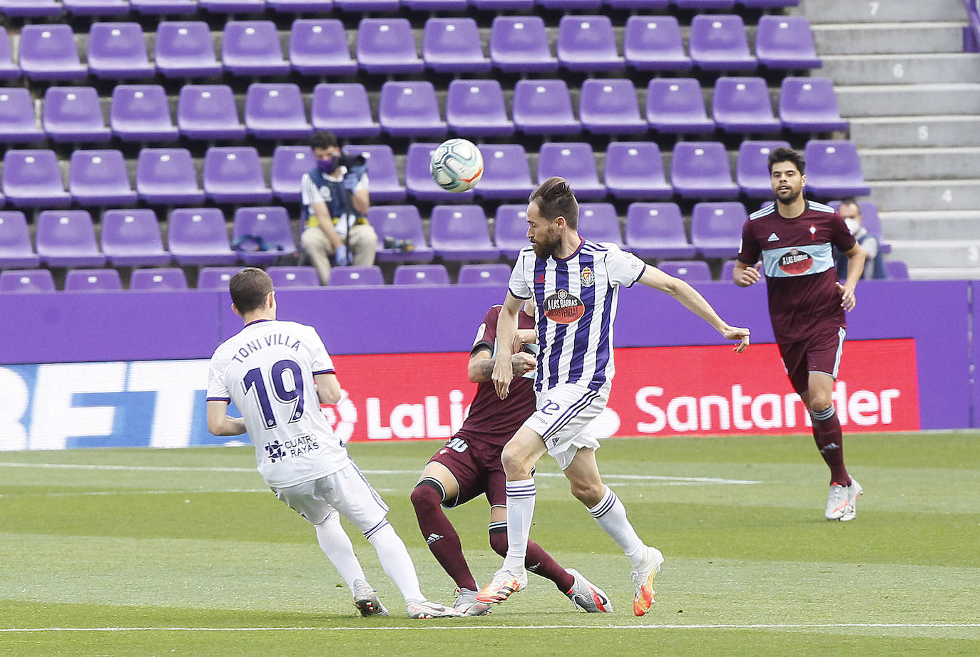 El portero detuvo un penalti a Iago Aspas en el minuto 70 en un partido de dominio local en la primera parte y visitante tras el descanso