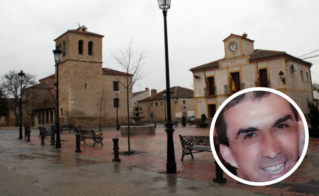 En grande la plaza de Escarabajosa de Cabezas; en pequeño, Fernando Arandilla.