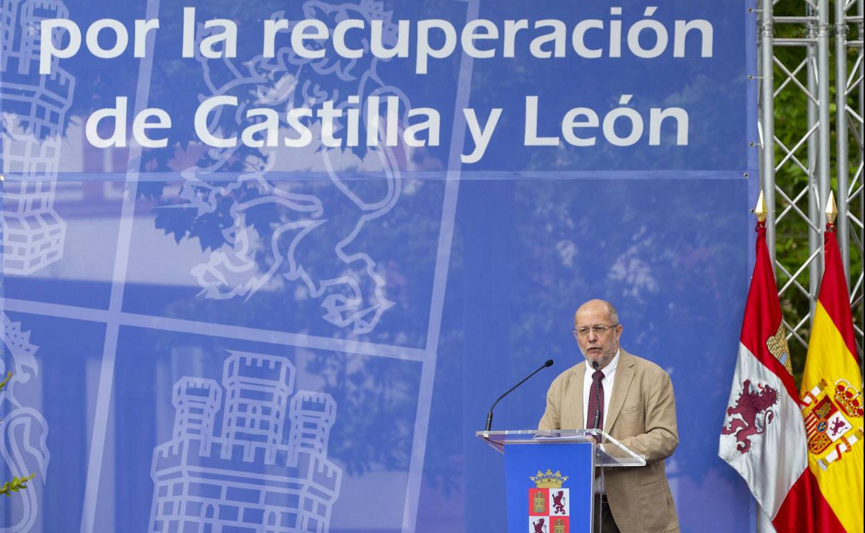 Coronavirus en Castilla y León: Igea: «Miles de esperanzas nos miran hoy desde lo alto»