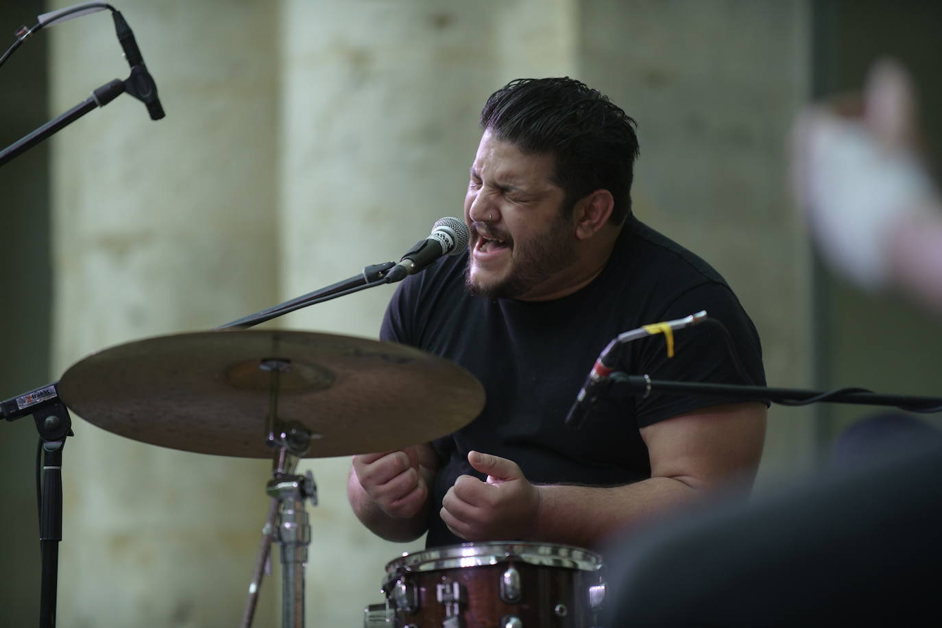 El guitarrista Raúl Olivar ha ofrecido esta tarde un concierto en el patio del museo. 