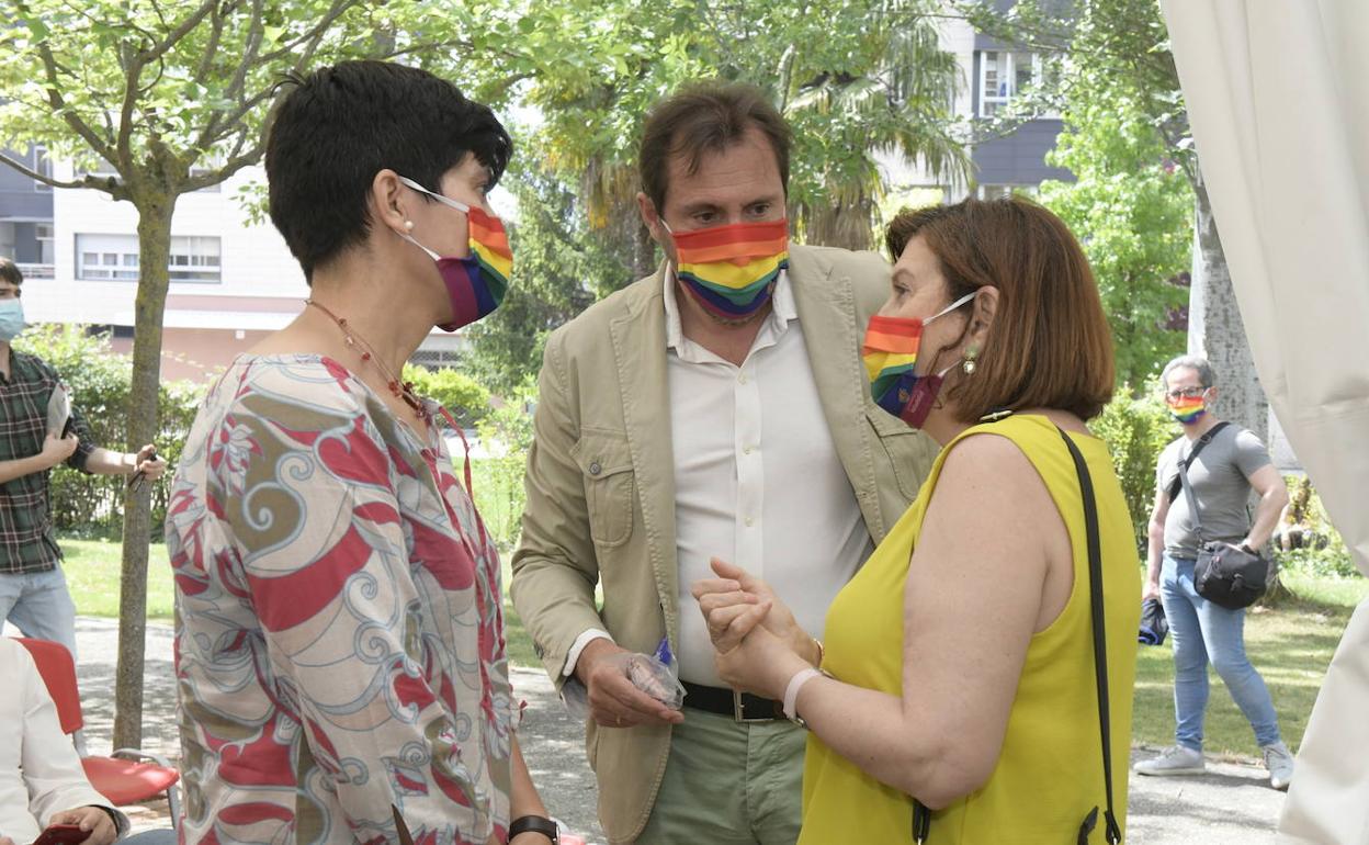 El alcalde de Valladolid, Óscar Puente, preside el Acto Institucional del Día del Orgullo LGBTI.