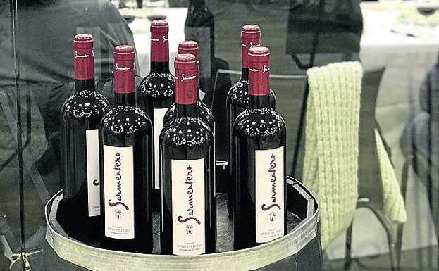 Botellas de la Bodega Sarmentero. 