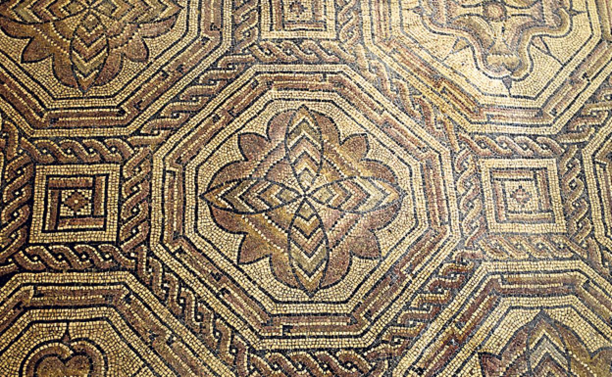 Detalle de los mosaicos de la villa romana de Camarzana de Tera.