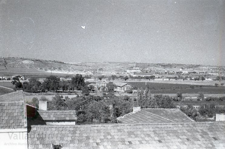 Fotos: Estampas del Valladolid antiguo (XLVI): la ciudad en 1956