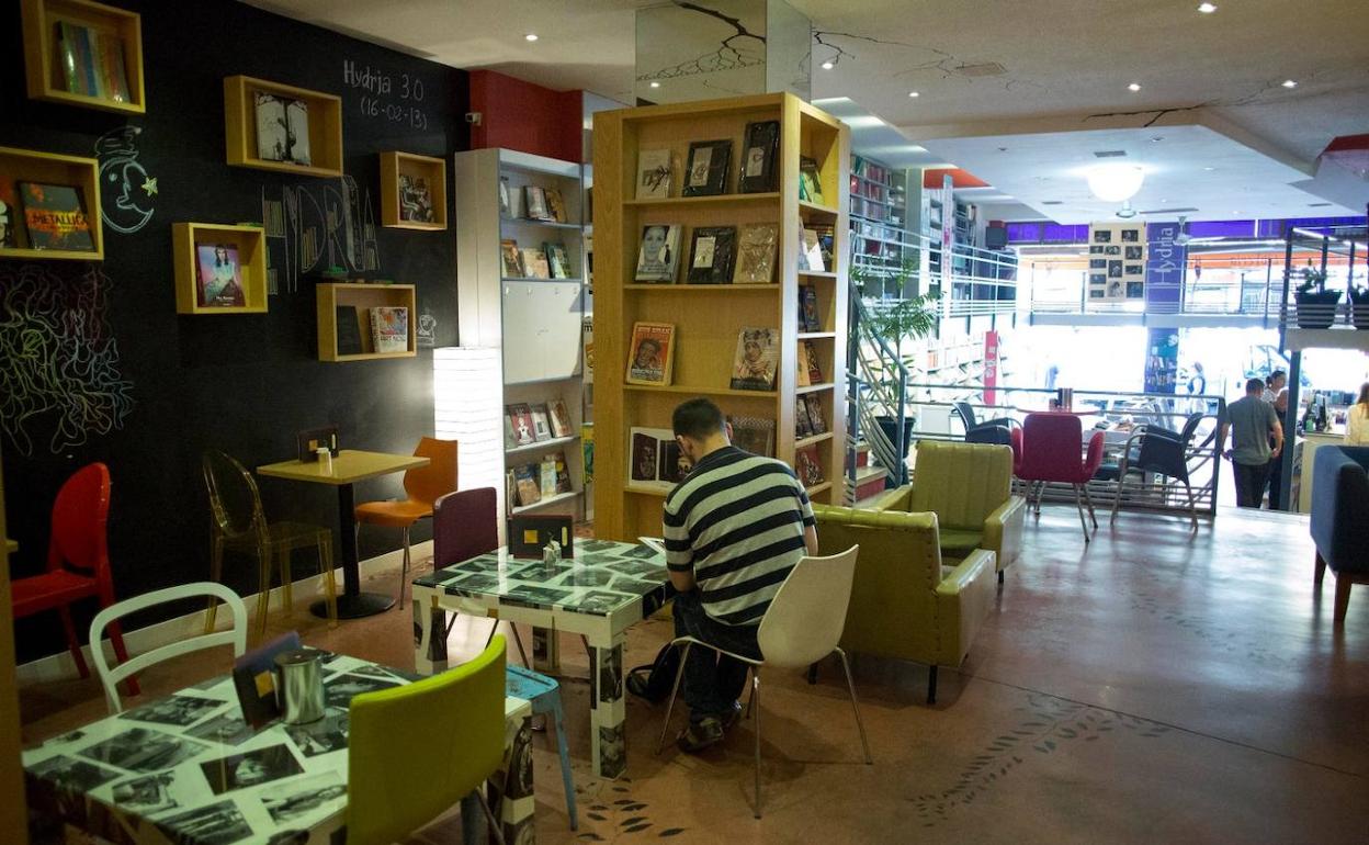 Imagen del interior de la desaparecida librería Hydria.