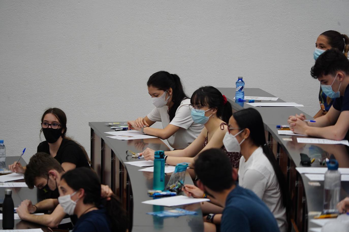 Los futuros universitarios se enfrentan estos días a la prueba de acceso en el distrito de Salamanca. 