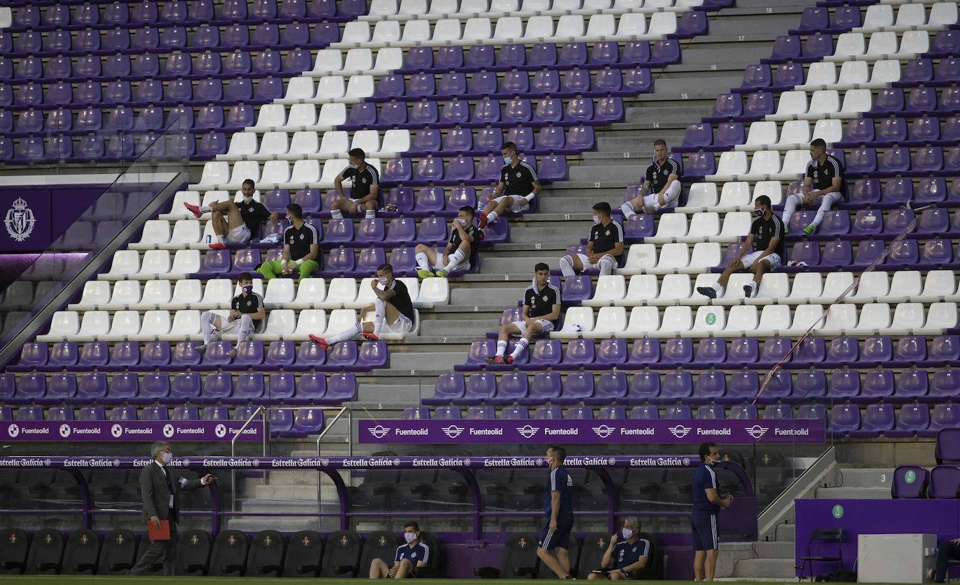 Ünal tuvo la permanencia después de un buena segunda parte, pero completó su mal partido con un error desde los 11 metros