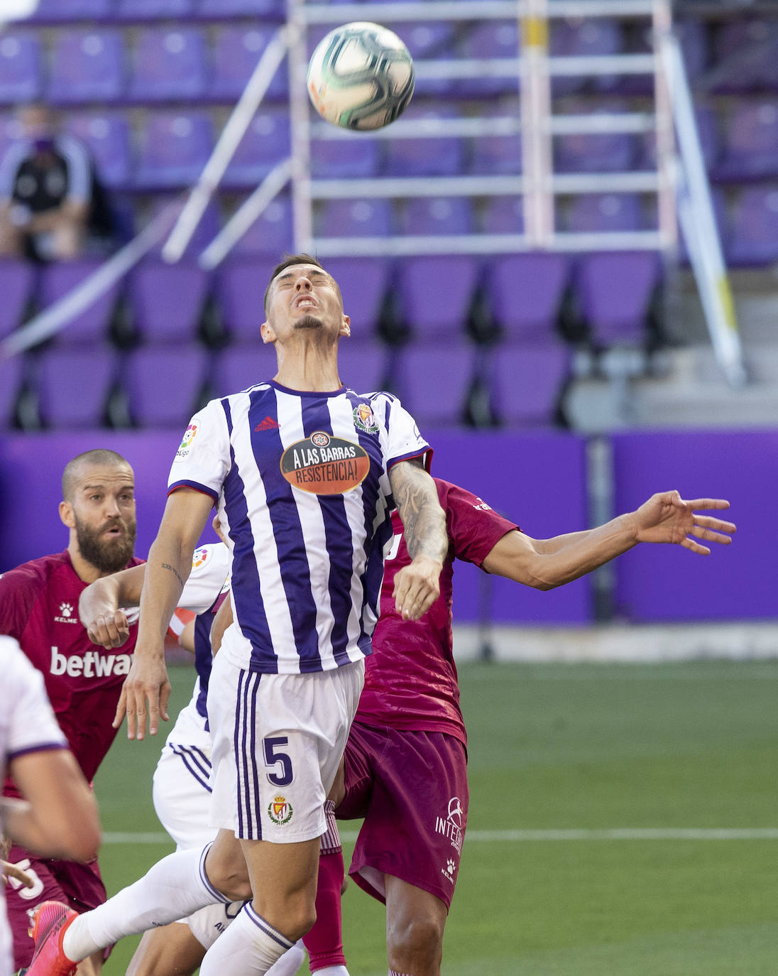 Un gol de Joaquín en los minutos finales deja al Real Valladolid, virtualmente, en Primera