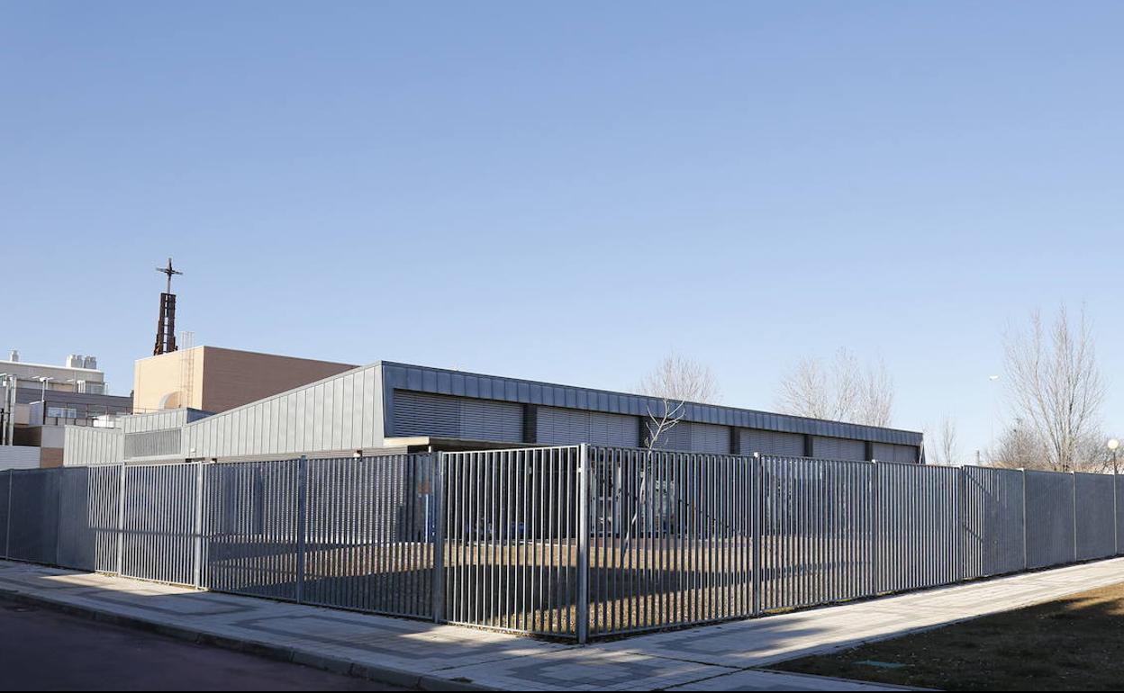 Edificio de la escuela infantil Cres Sanz, en Parque Europa de Palencia. 