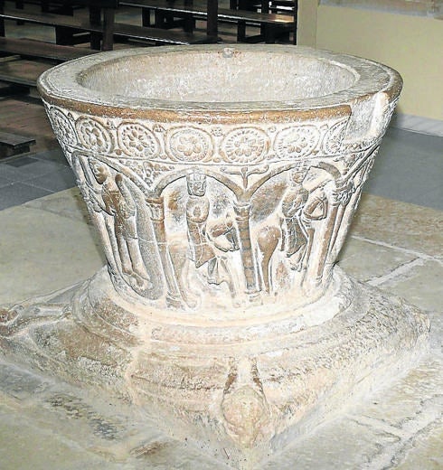 Pila bautismal románica de Renedo de Valdavia.
