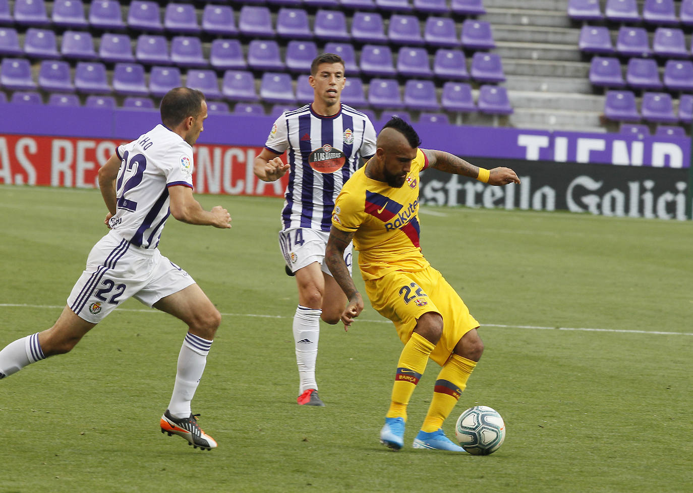 Fotos: Real Valladolid 0-1 Barcelona