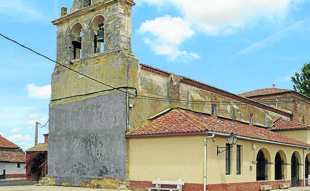 Exterior de la iglesia parroquial de San Pedro de Bustillo de la Vega.