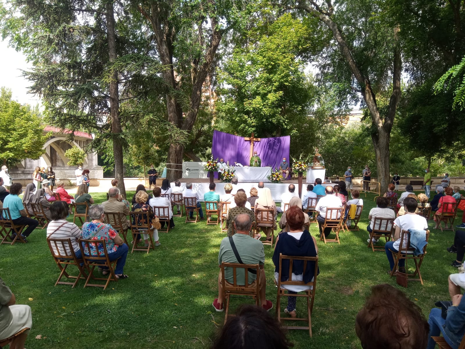 Fotos: Procesión fluvial de la Virgen del Carmen en Valladolid en recuerdo a la víctimas del coronavirus