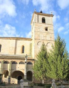 Imagen secundaria 2 - El castillo ocupa uno de los altos junto a la localidad. Abajo, bodegas de Astudillo y la iglesia de Santa Eugenia, sede del museo parroquial. 