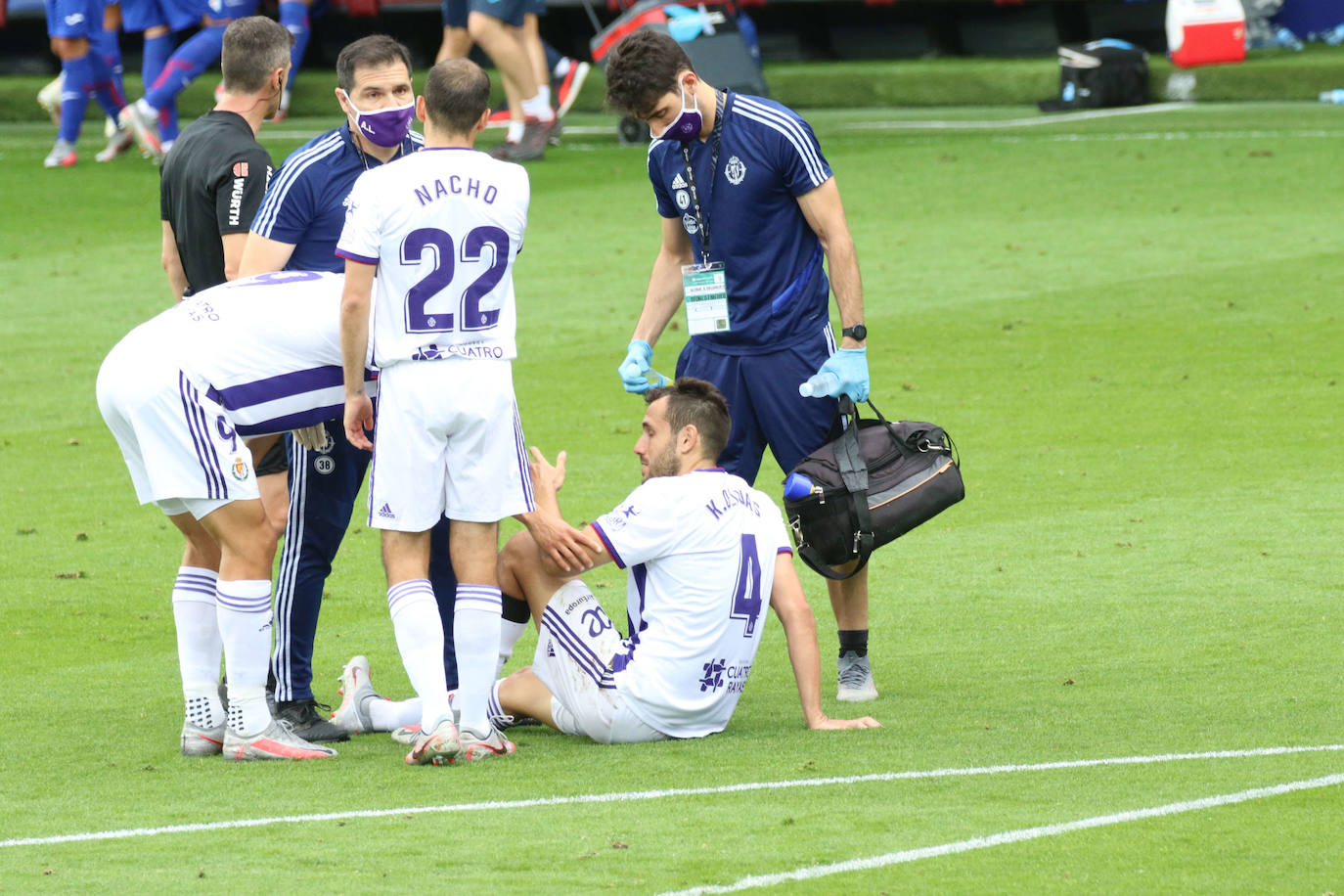 Guardiola redujo distancias en la segunda parte después de que Bigas e Inui anotaron los de los locales y en el descuento De Blasis anotó de penalti