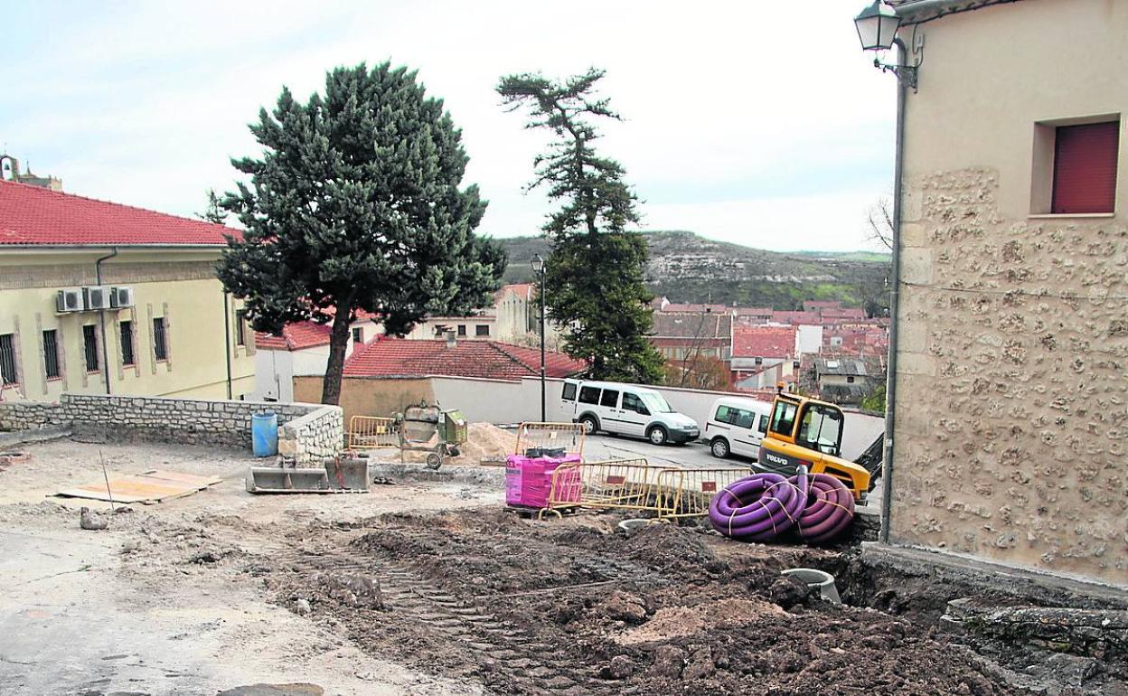Obras en la plaza del Campo, en Cuéllar. 