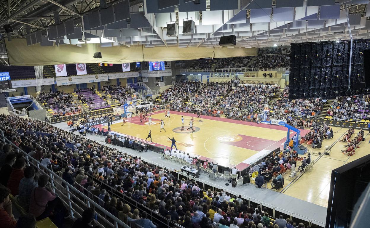 Vista general del pabellón Pisuerga en uno de los llenos de la pasada temporada. 