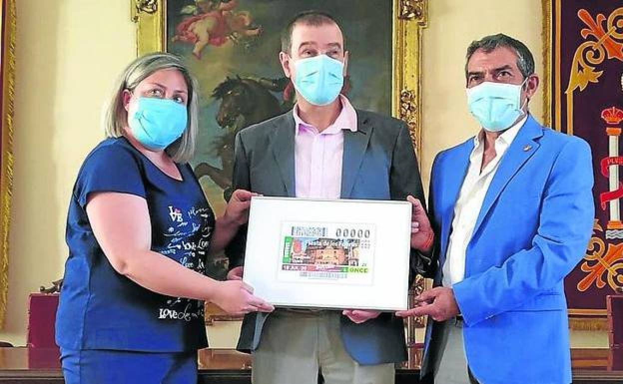 Presentación del cupón, ayer en Sepúlveda. 