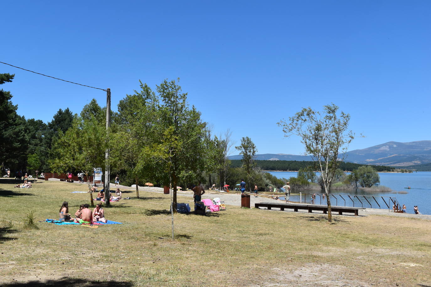 Fotos: Sol y playa en Aguilar