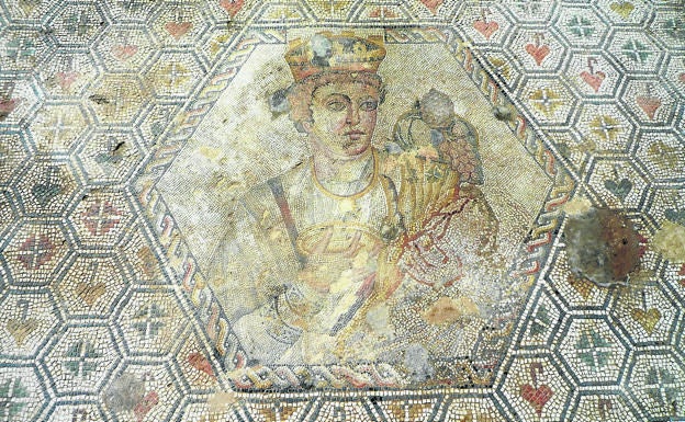 Mosaico 'Magna Mater' que representa a la diosa de la abundancia en la villa romana de Los Quintanares. 