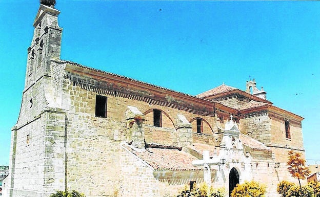 Imagen principal - Arriba, Ermita de la Virgen de Revilla, en las afueras de Baltanás; Palacio Hospital de Santo Tomás, hoy parte del Museo del Cerrato y Fachada de la Casa del Cordón en la localidad de Valdecañas de Cerrato. 