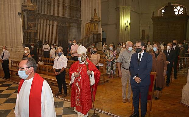 El obispo de Palencia clama por cumplir las orientaciones sanitarias