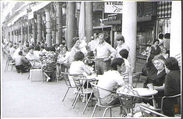 Fotos: Estampas del Valladolid antiguo (L): tardes de terrazas