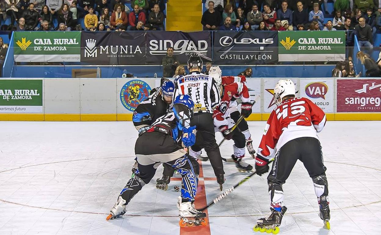 Una imagen de un partido del CPLV frente al Tres Cantos.