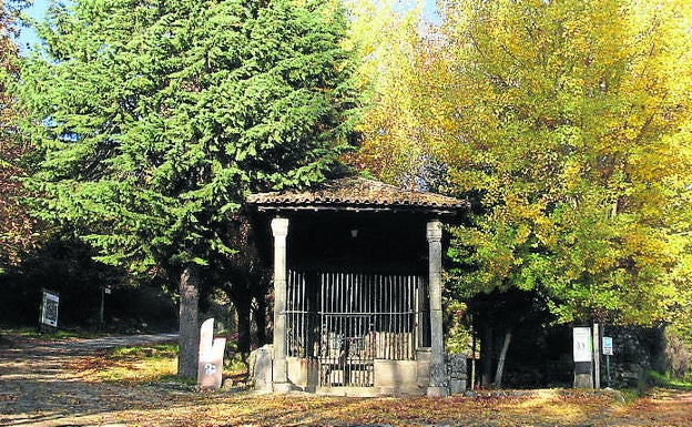 Ermita del Humilladero, de la que queda la estructura. 