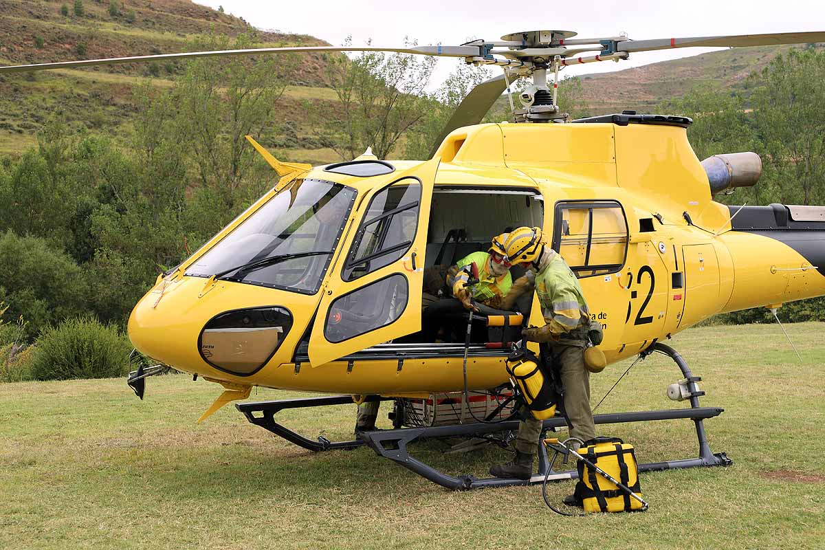 Fotos: Rapidez y eficacia, los incendios también se combaten desde el aire