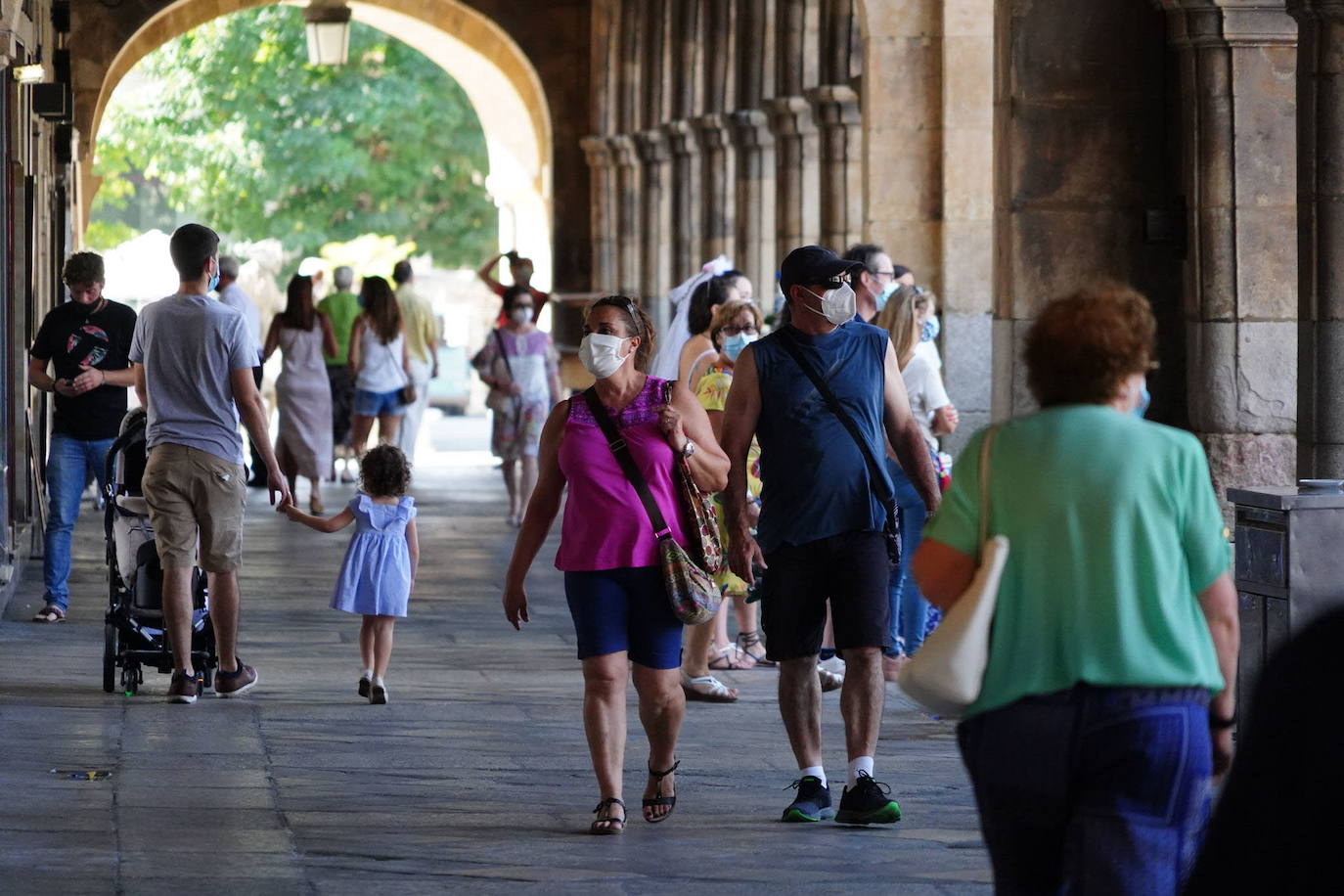 Diez personas aisladas en Salamanca tras dar positivo en covid una trabajadora de una escuela infantil