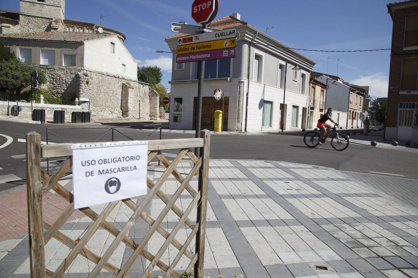 Los controles de acceso a estas dos localidades vallisoletanas arrancaron al filo del mediodía.