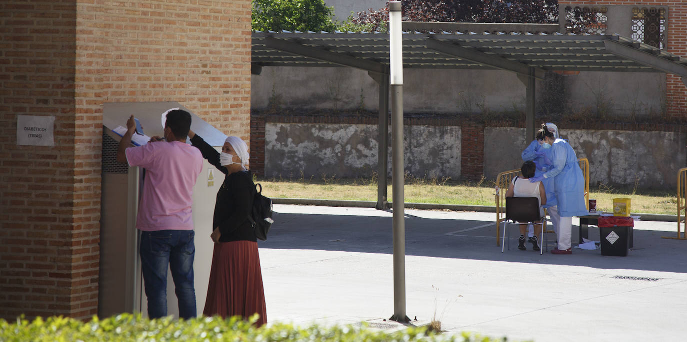 Los controles de acceso a estas dos localidades vallisoletanas arrancaron al filo del mediodía.