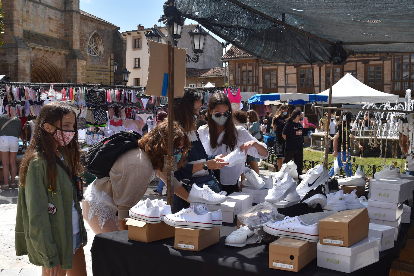 El mercado de Auilar, este martes.