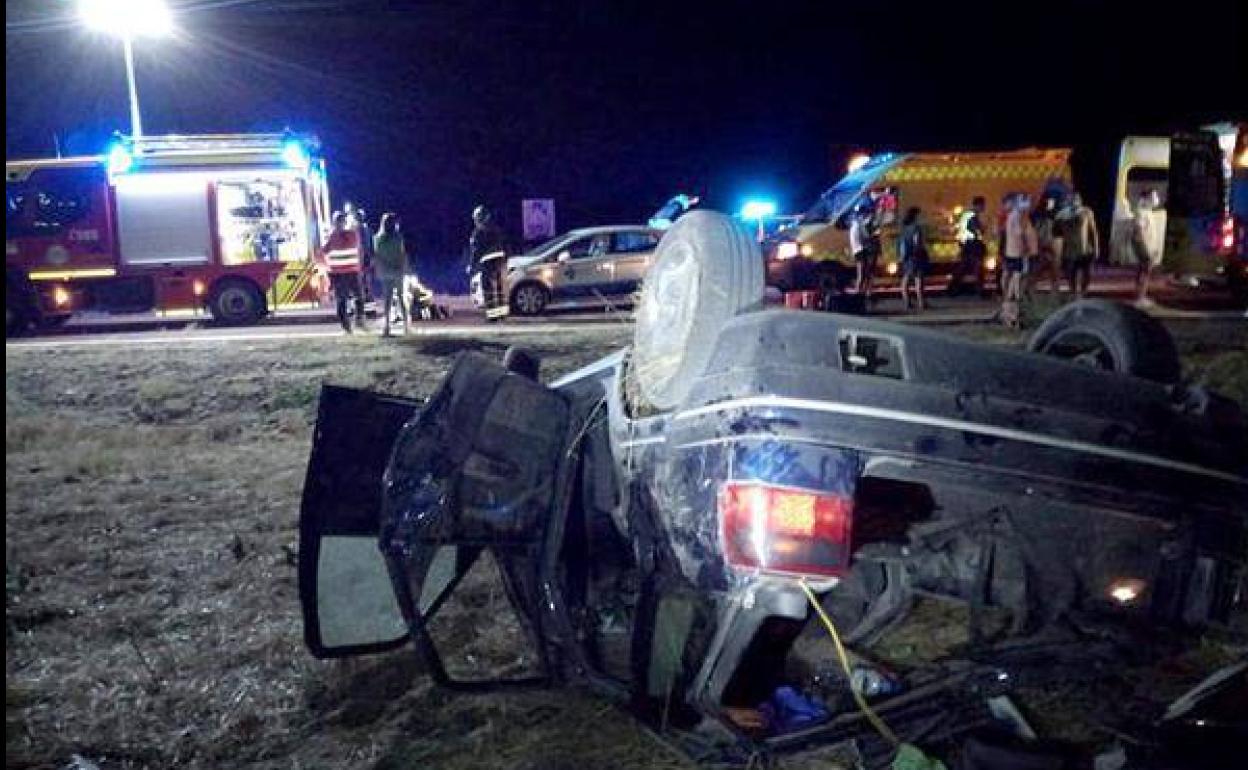 Estado del vehículo tras el siniestro.Bomberos Diputación de Valladolid